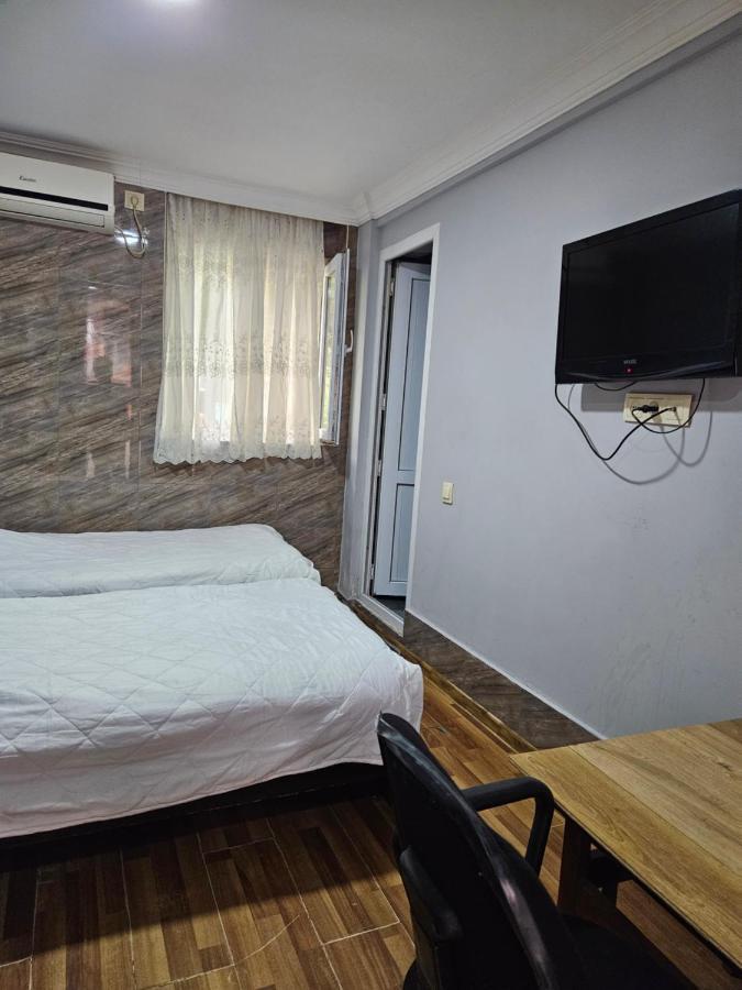 Guest House 2 Floor Batumi Exteriör bild
