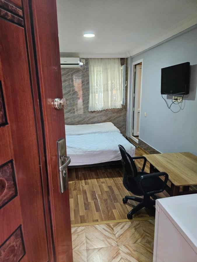 Guest House 2 Floor Batumi Exteriör bild