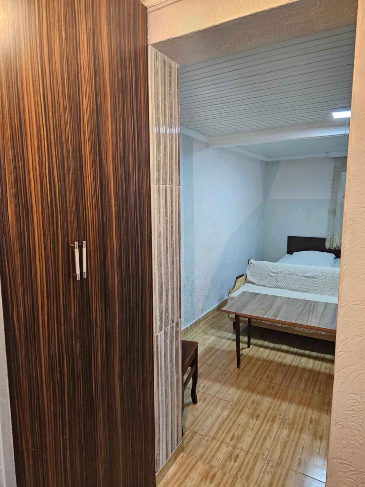 Guest House 2 Floor Batumi Exteriör bild