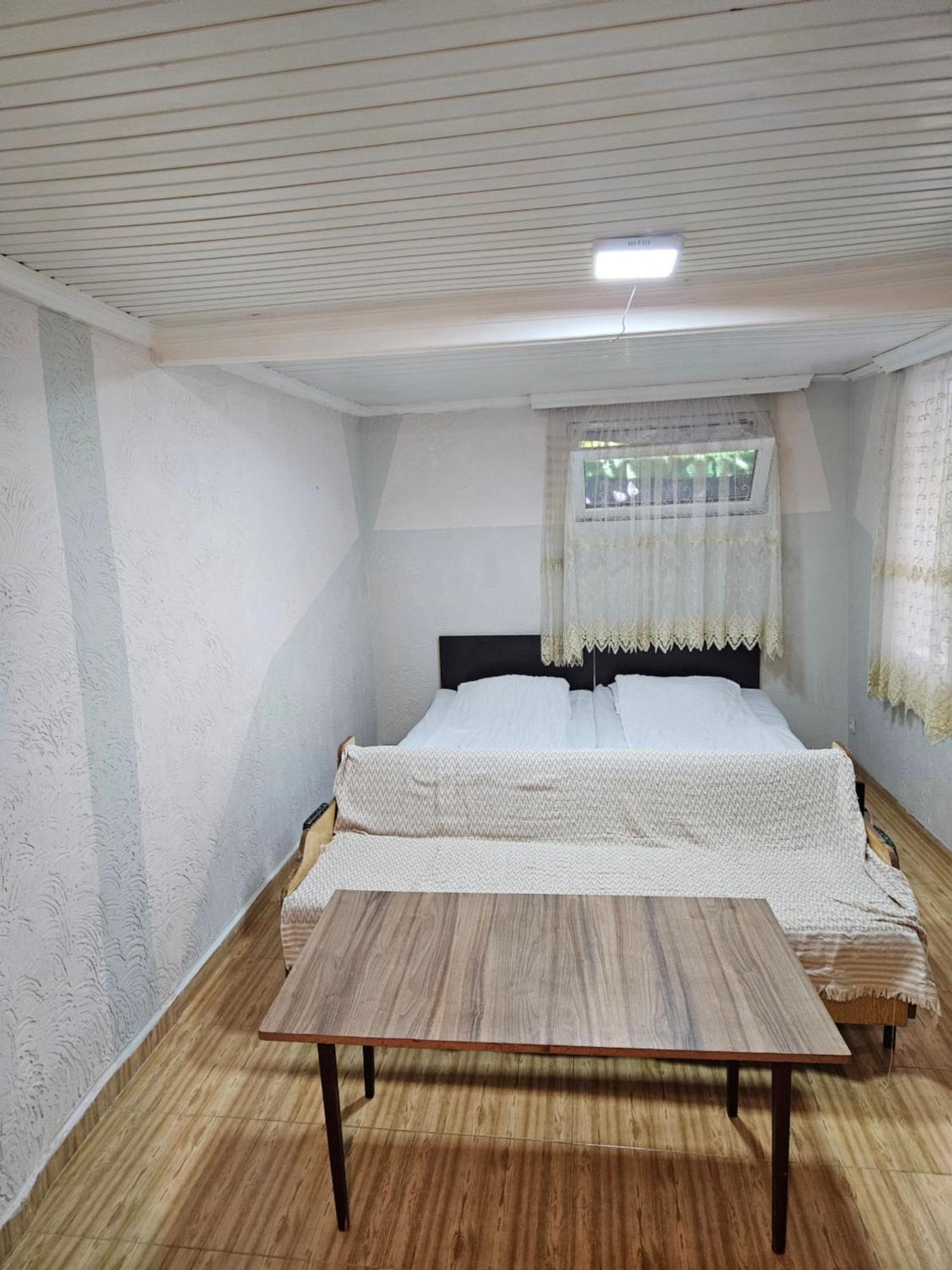 Guest House 2 Floor Batumi Exteriör bild